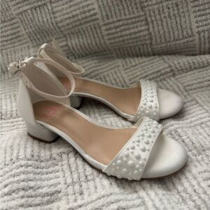 GB Girls White Pearl Dress Shoes